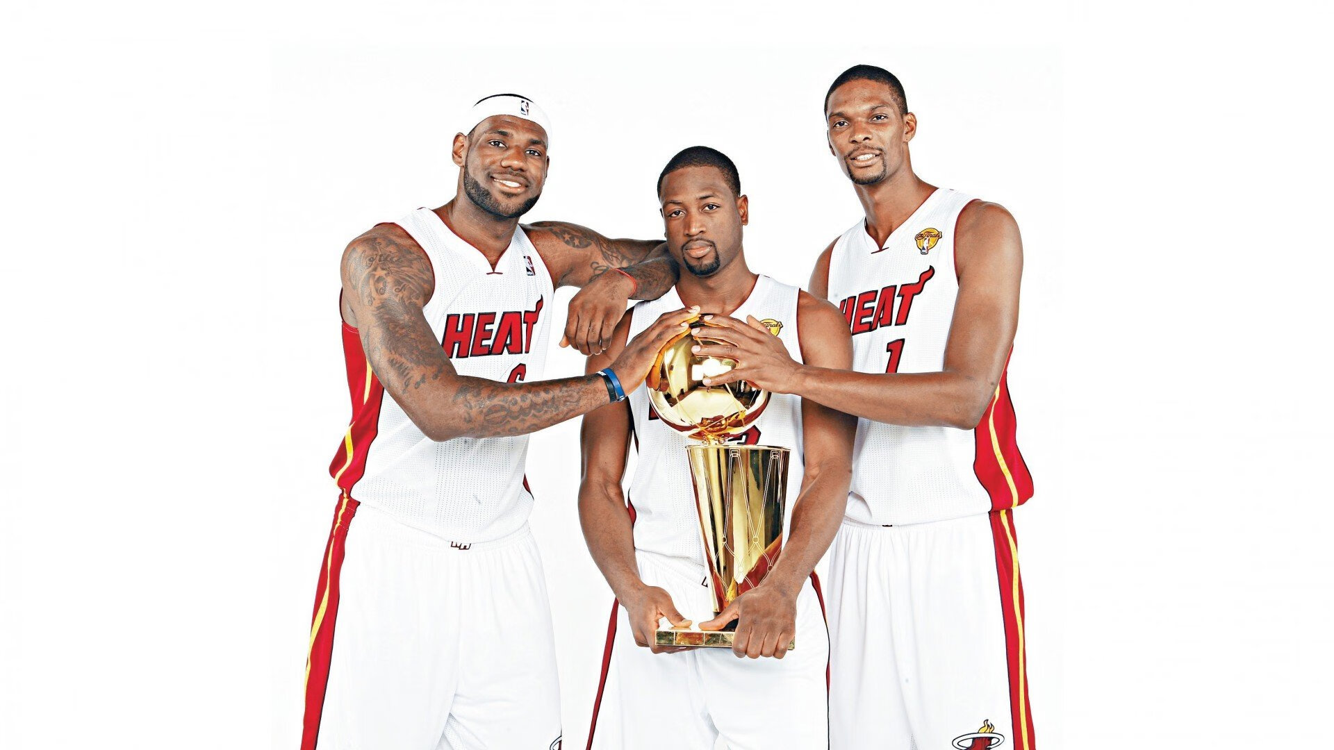 步行者关键战突围湖人，保罗带队取胜